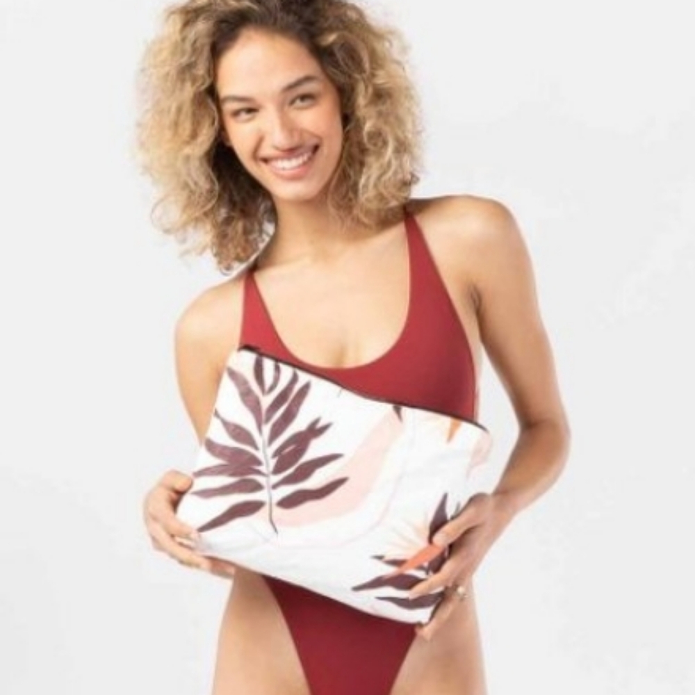 ALOHA Collection painted birds couch bag. Sold out. So cool. Water resistant bag